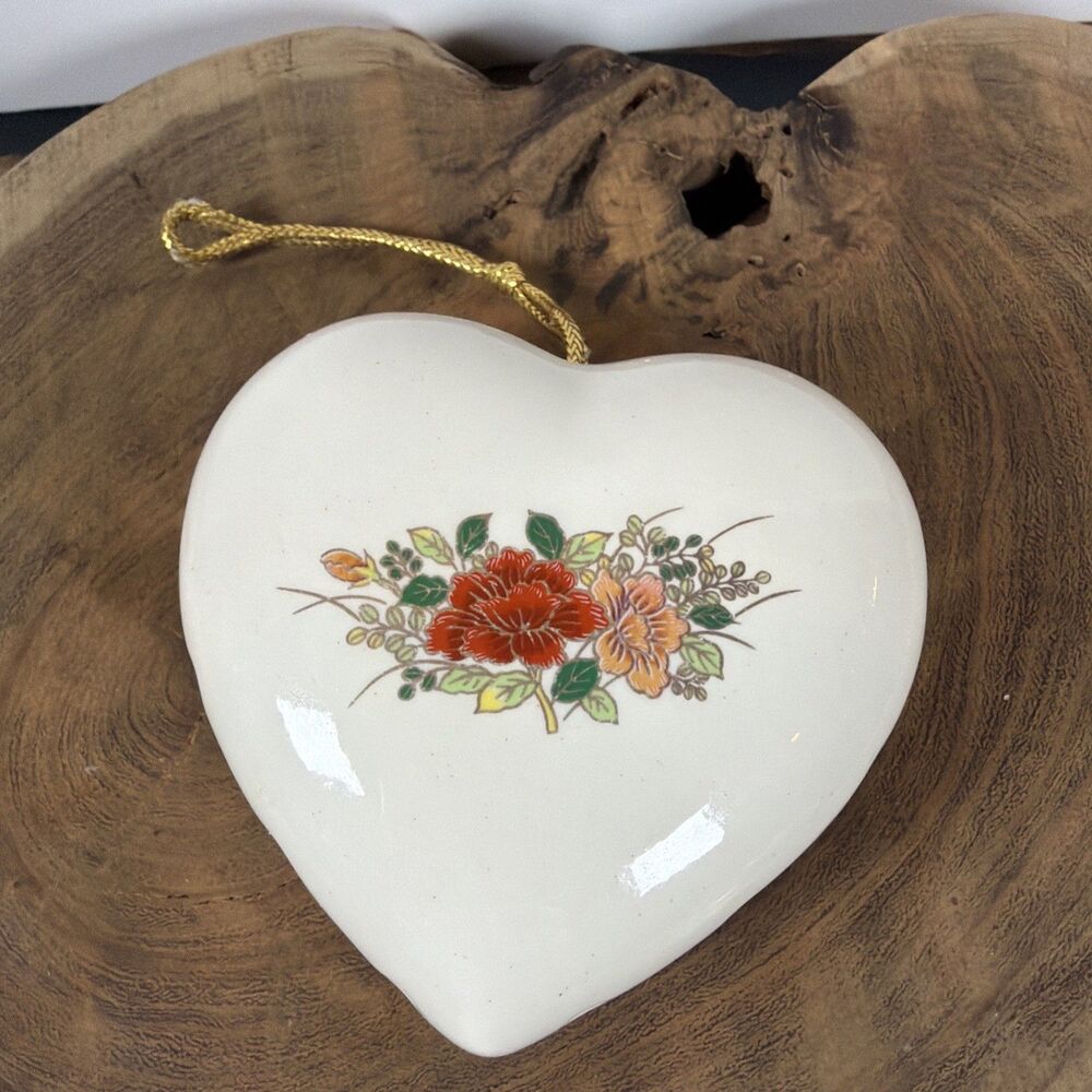Vintage Heart Ceramic Potpourri Holder Rose Pomander Scent Diffuser Chip - Read